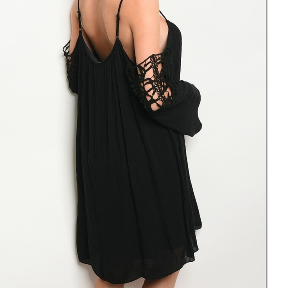 Boho Cold shoulder bell embroidered sleeve dress - Picture 2 of 7